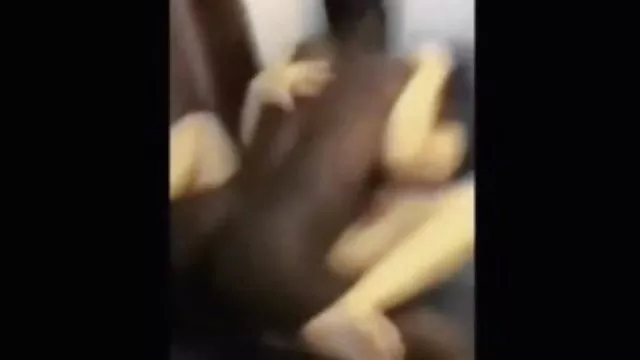 Pornó film: Babes Tanár Baszik a kedvenc diákja