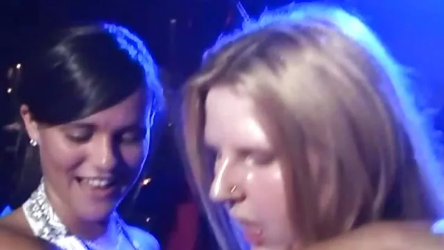 Lolita elbaszott egy felnőtt férfi
