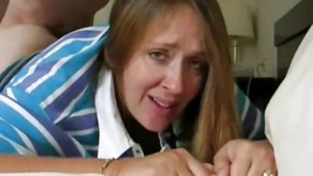 Aranyos szuka mutatja meg b\xE1jait