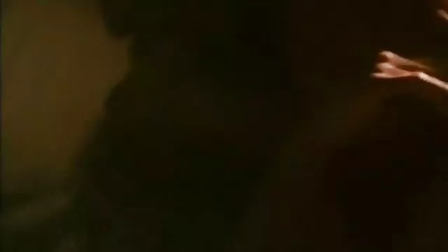 A srác hozott haza egy dögös csaj, hogy a seggét
