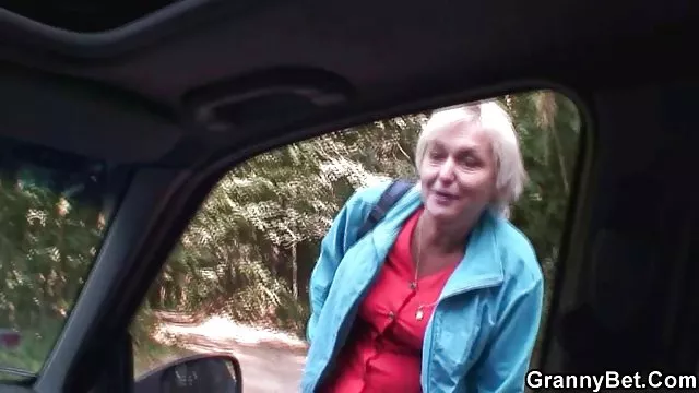 Hatalmas, szőrös punci idős hölgyek nagyított