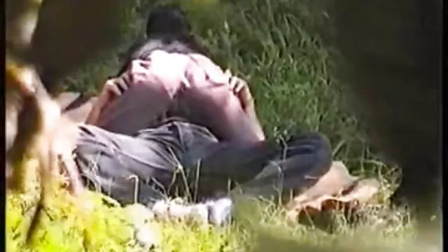 Szőke falusi ribanc seggét a farkamon