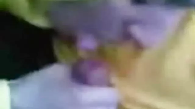 Ariel levette a bugyit, majd rántottam