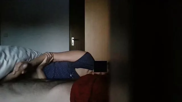 Spriccelős Maszturbáció alatt egy vibrátort