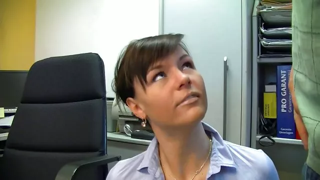 Aranyos Hercegnő vetkőzni egymást meztelenül