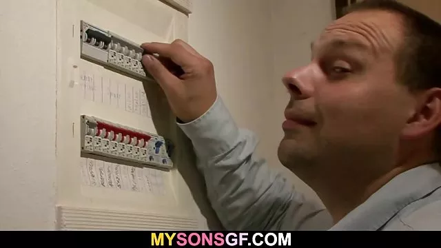 Csábító szőke teszi, prosztata masszázs, hogy a barátja