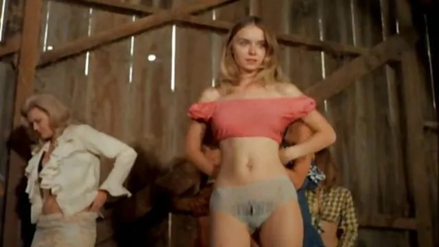 Diák Alice Baszik egy asztal, egy régi tanár
