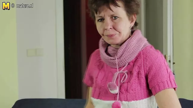 A férfiak baszva szexi női testépítő nagy mellekkel