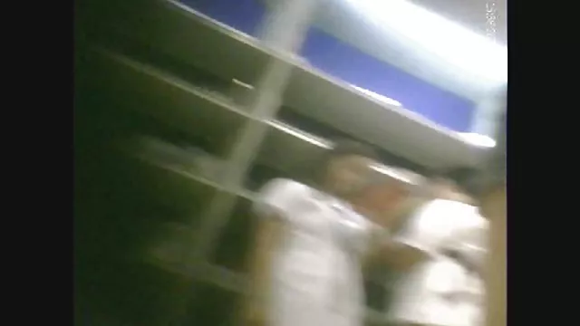 Egy német gallér, valamint harisnya Maszturbál borotvált punci