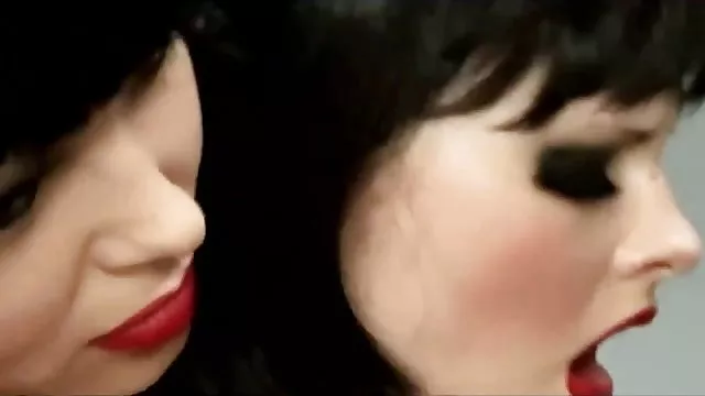Olya szar a konyha kurva fasz