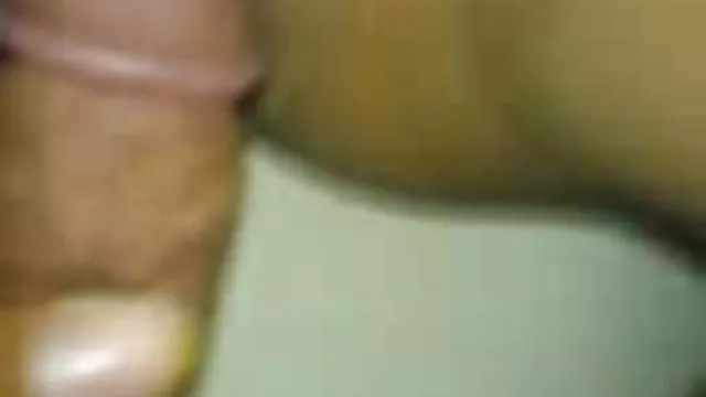 Izgatott csaj onanizál gumi kakas