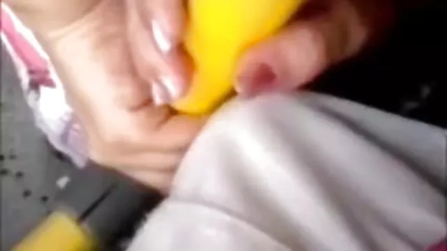 Két fiatal nőcske, s az ember csinál egy jó banda Bang