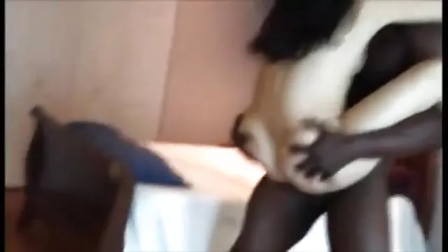 Fehér lányt dugott meg a fekete férfi nagy fasz