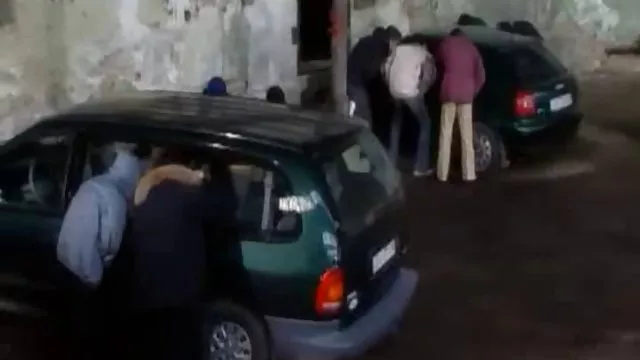Cserzett orosz csaj maszturbál a Vibrátor? előtte a köcsög chat