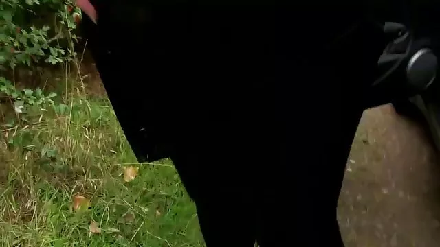 Kétségbeesett Zoe Voss nyalogatja barátnő, punci fürdő