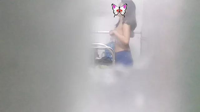 Tanya itatni barátnője, aztán megdugtam egy banánnal