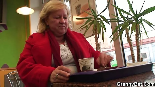 A szépség, kézzel kötött, illetve megütötte a végbélnyílás
