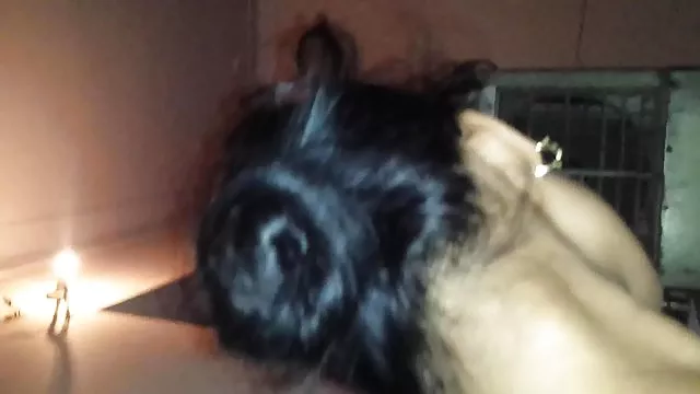 Apa nyalni a puncit nagyon fiatal lánya vágom, borotvált punci