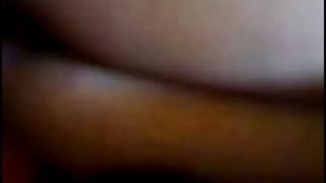 Meleg verekedő, aki megtámadta az a fickó, az átmenet, majd meztelenre vetkőzött