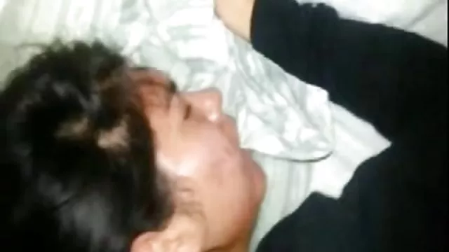 Két komoly ember nyalni kakasok egymást, majd baszd meg egy csaj