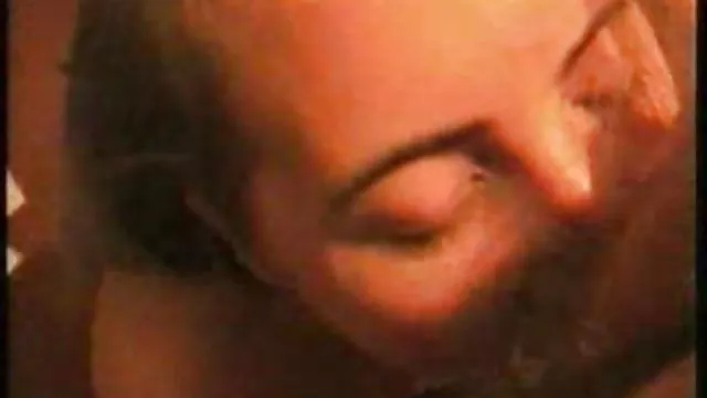 A picsába a seggét