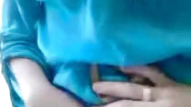 Busty leszbikusok különböző korú ügyesen fasz