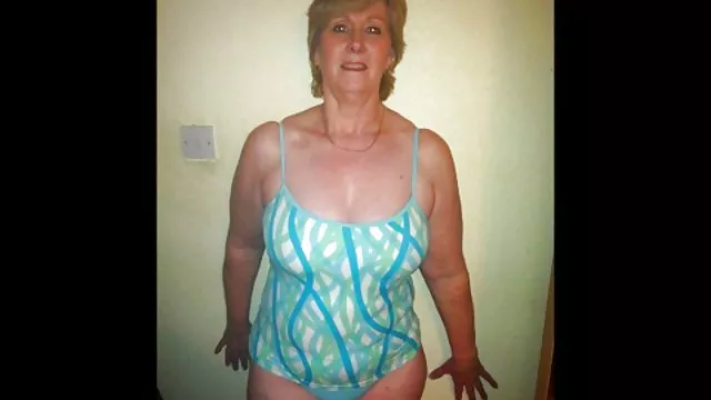 Az öreg adott szívás, hogy egy fiatal házvezetőnő