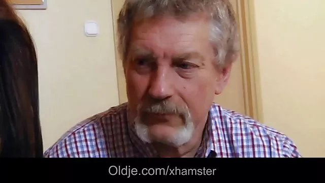 Kibaszott masszázs farkát olajjal