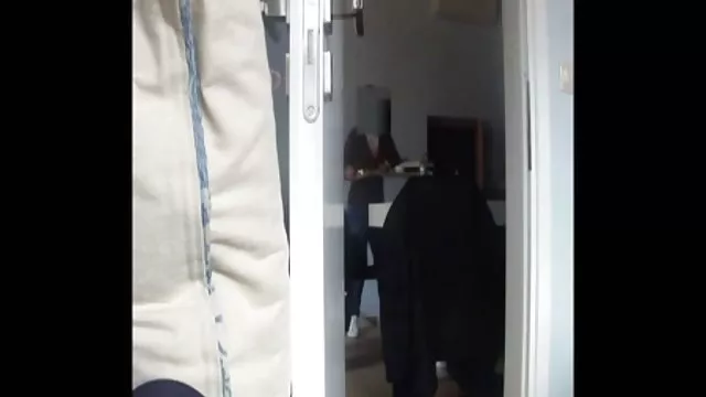 Szobalány baszva tömeg, mint egy kurva,