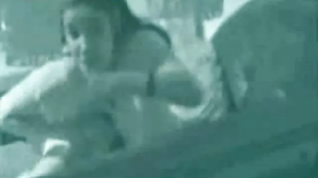 Forró Melle latina a necc harisnya trahatsya a szeretőjével a konyhában