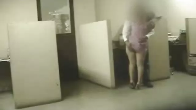 A férfi habozott, a látvány, a meztelen Titkár