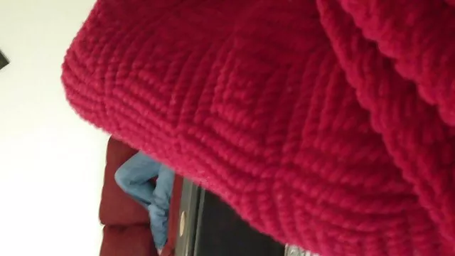 Az a vörös hajú lány bukkant szőrös punci